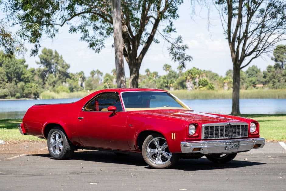 1975 Chevrolet El Camino sold for $10,850