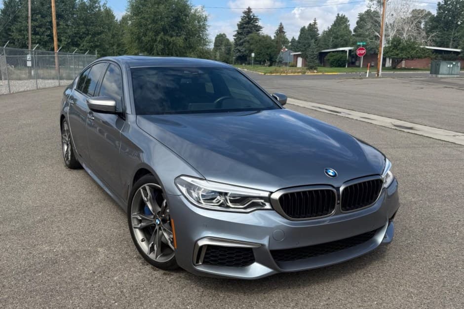 2018 BMW G30 5-Series sold for $25,505