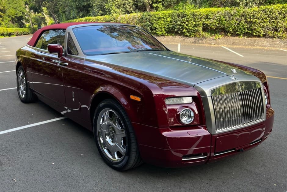 2009 Rolls-Royce Phantom Coupe & Drophead Coupe sold for $139,500