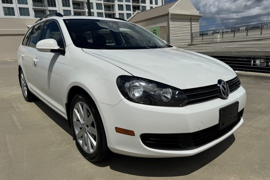 2014 Volkswagen Jetta sold for $8,875