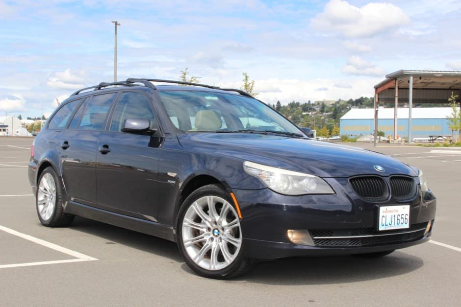 2009 BMW E61 5-Series Touring sold for $8,500