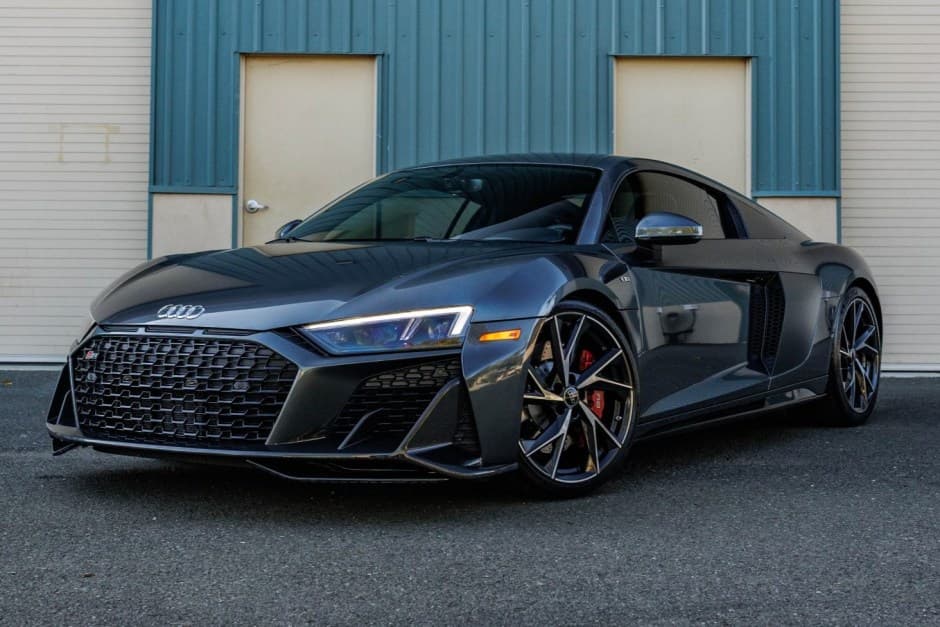 2021 Audi R8 (Type 4S) sold for $144,000