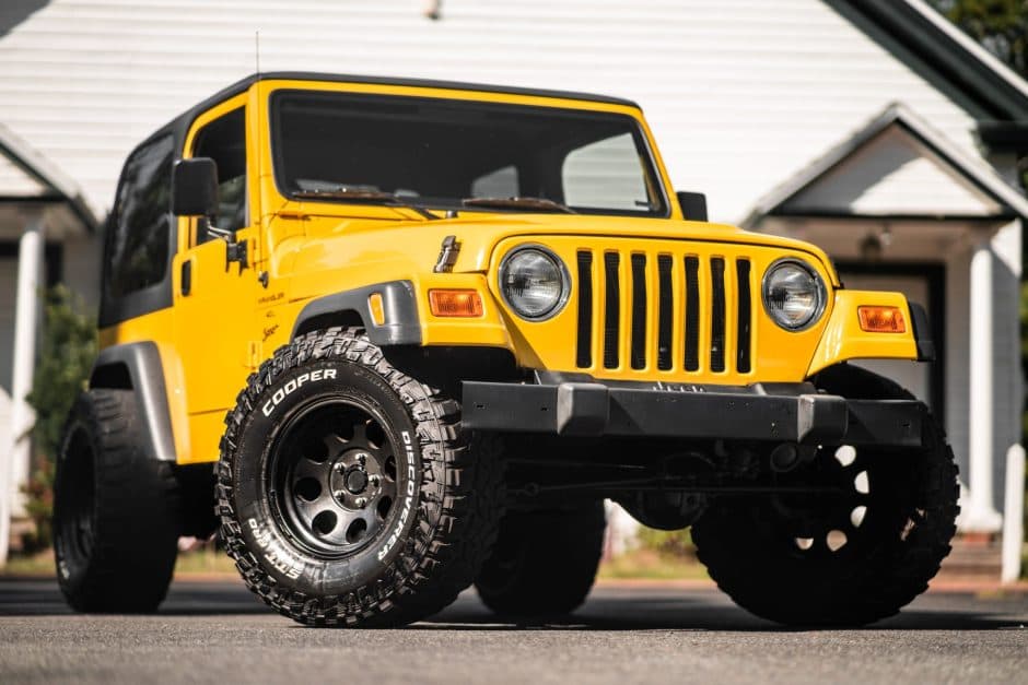 2000 Jeep Wrangler TJ (1997-2006) sold for $14,500