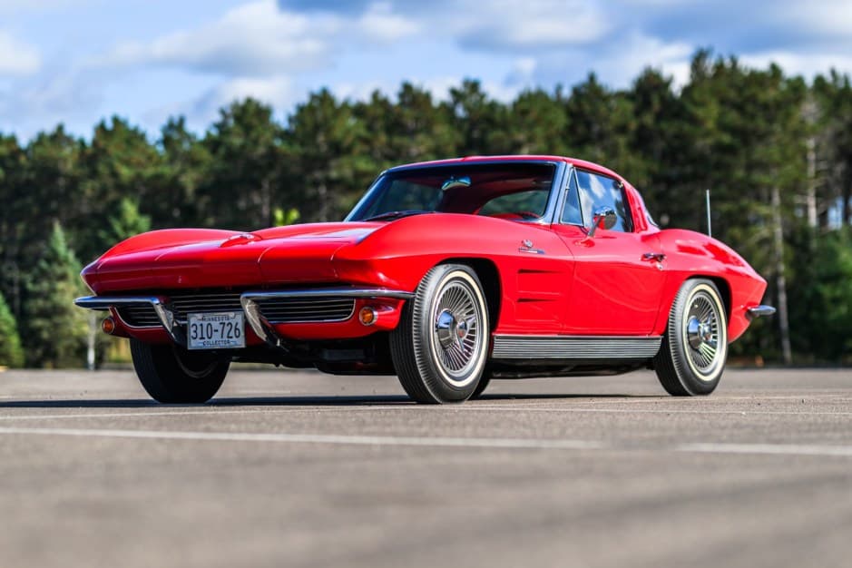 1963 Chevrolet Corvette C2 sold for $180,000