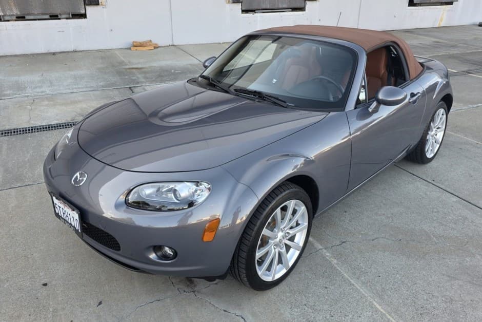2006 Mazda NC MX-5 Miata sold for $18,250