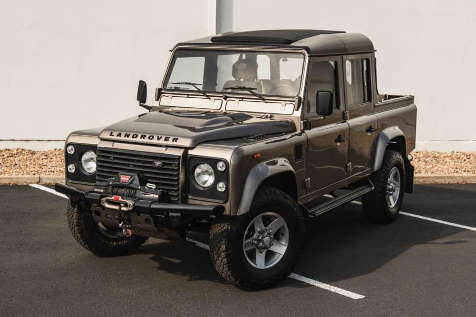 1988 Land Rover 110 / Defender 110 (Euro Spec) sold for $66,000