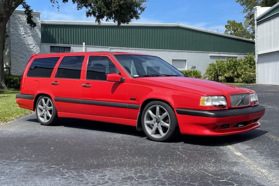 1997 Volvo 850 sold for $16,000