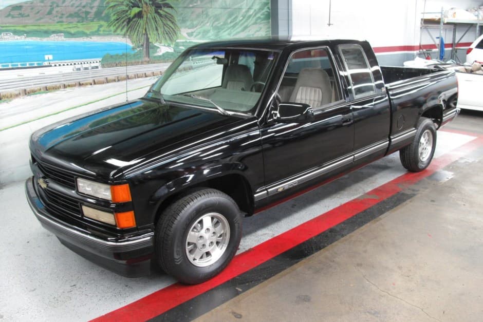 1994 Chevrolet C/K GMT400 (1988-2002) sold for $7,100