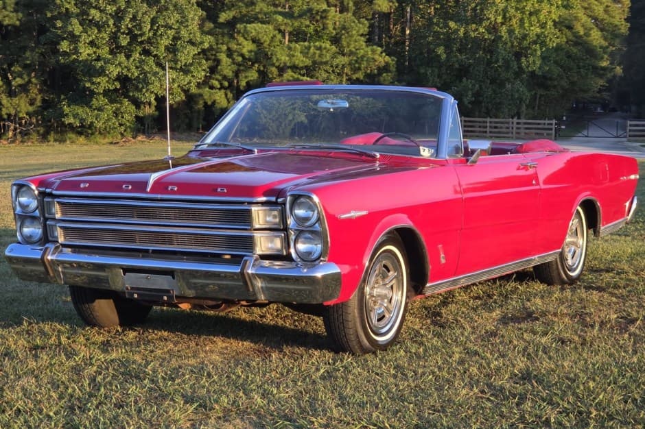 1966 Ford Galaxie sold for $13,000