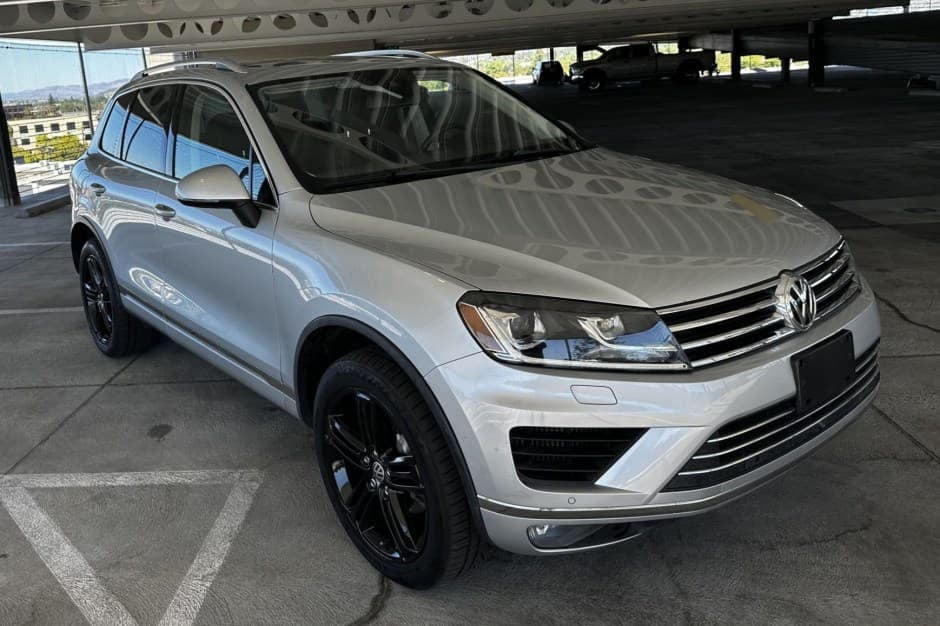 2016 Volkswagen Touareg sold for $18,500