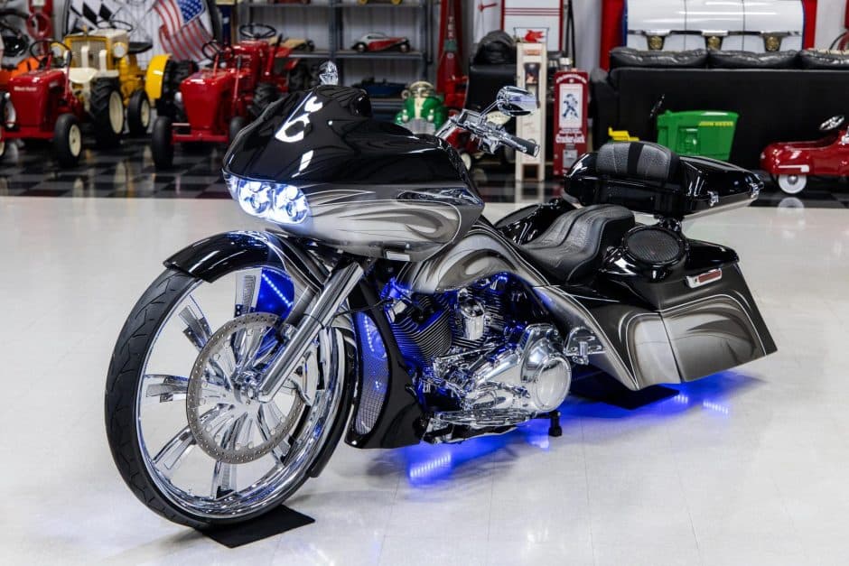 2016 Harley-Davidson Touring sold for $31,750