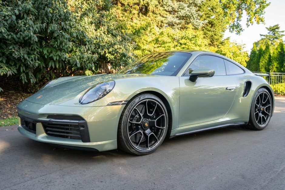 2021 Porsche 992 Turbo sold for $380,000