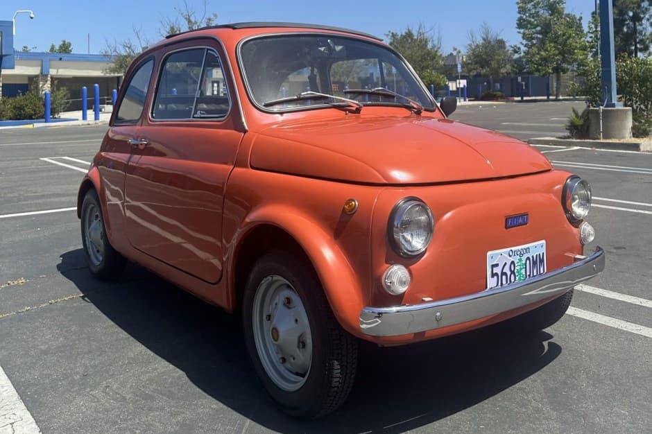 1971 Fiat Nuova 500 (1957-1975) sold for $8,000