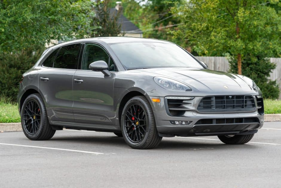 2018 Porsche Macan sold for $25,750