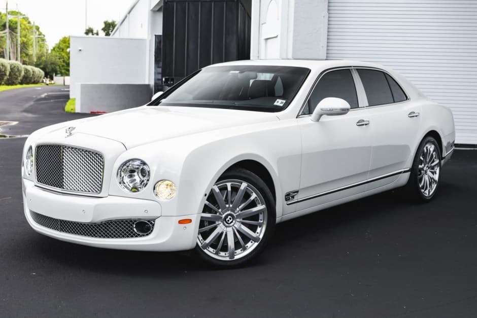 2015 Bentley Mulsanne (2011-2020) sold for $87,000