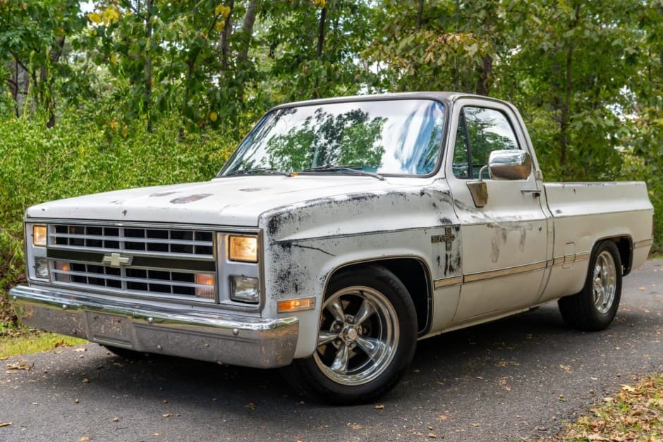 1986 Chevrolet C/K (1973-1991) sold for $9,975