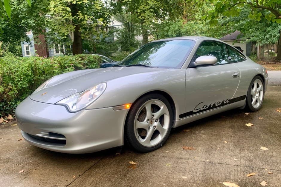 2004 Porsche 996 911 (Non-Turbo/GT2/GT3) sold for $22,000