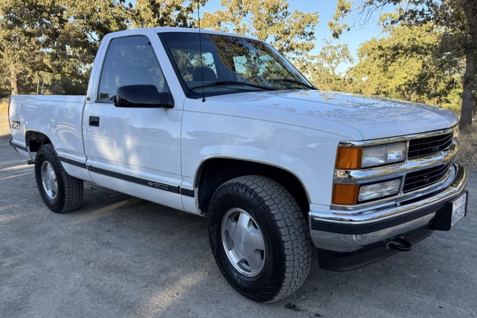 1998 Chevrolet C/K GMT400 (1988-2002) sold for $21,000
