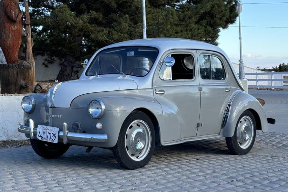 1959 Renault 4CV sold for $3,400