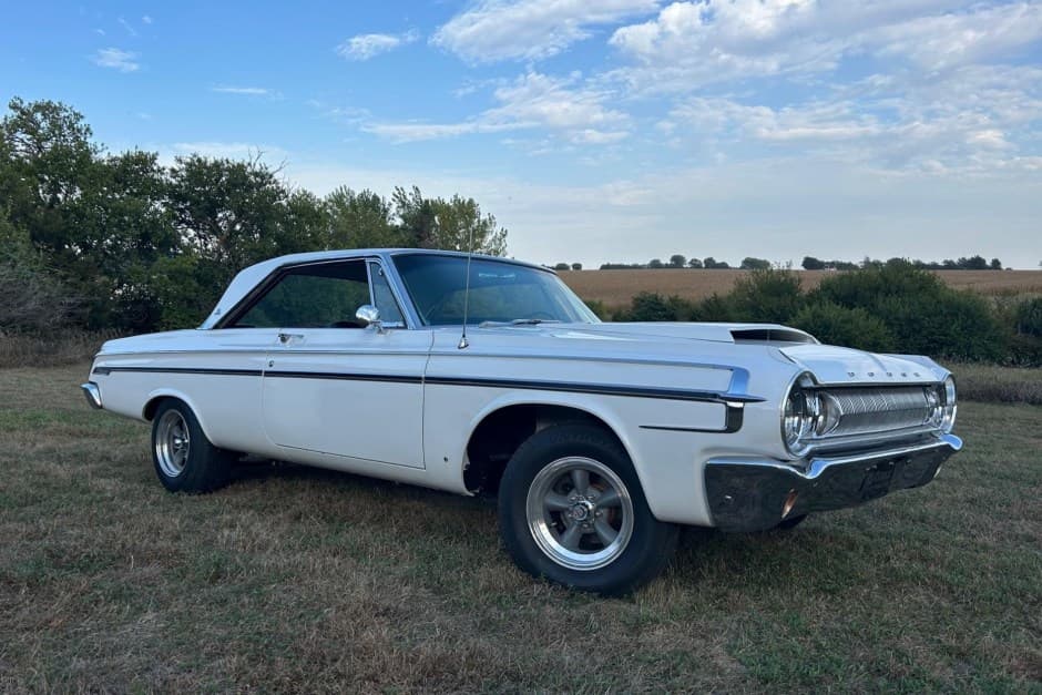 1964 Dodge Polara sold for $25,250