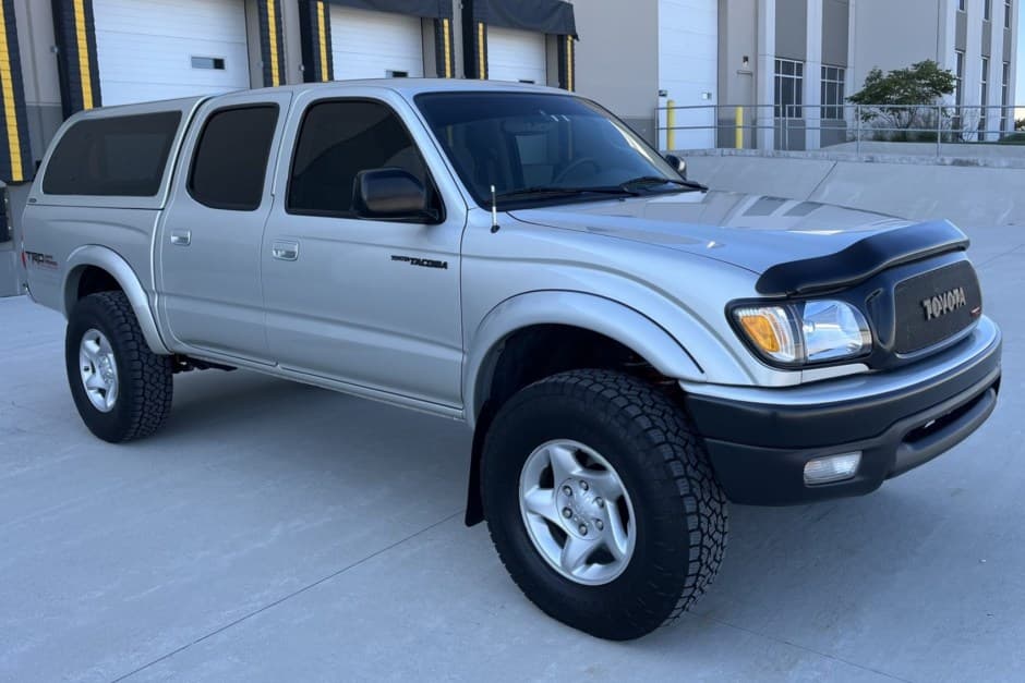 2004 Toyota Tacoma (N1X0 1995-2005) sold for $18,500