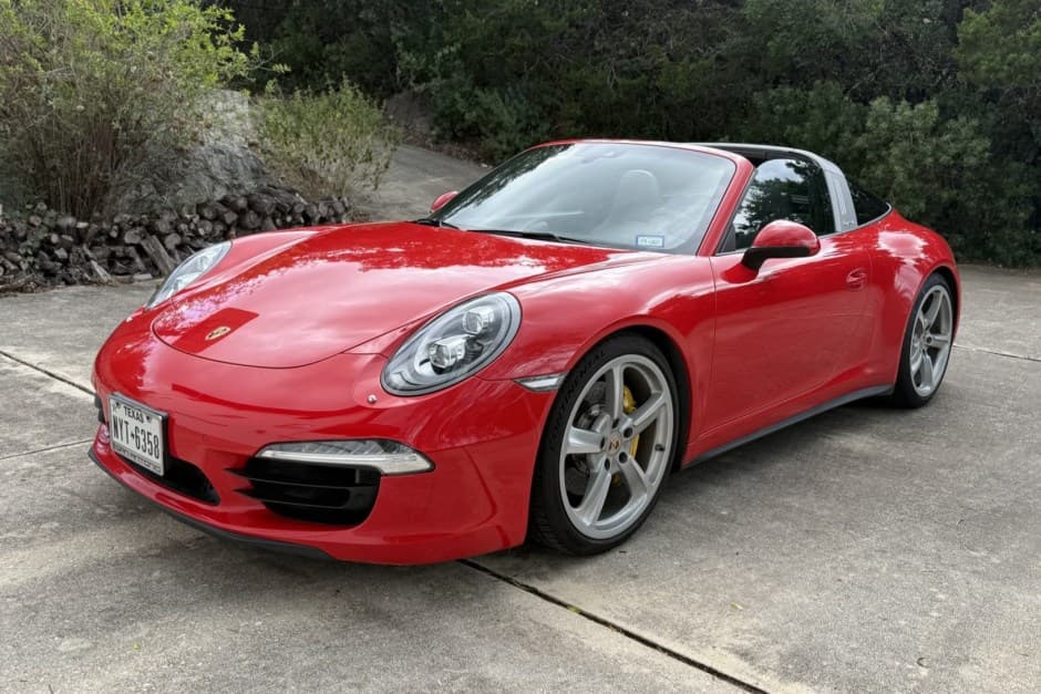 2015 Porsche 991 911 (Non-Turbo/GT2/GT3) sold for $81,000