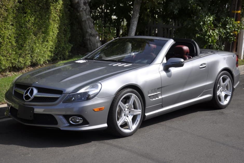 2011 Mercedes-Benz R230 SL sold for $23,832