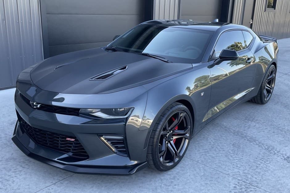 2017 Chevrolet Camaro 6th Generation 2016-2024 sold for $39,000