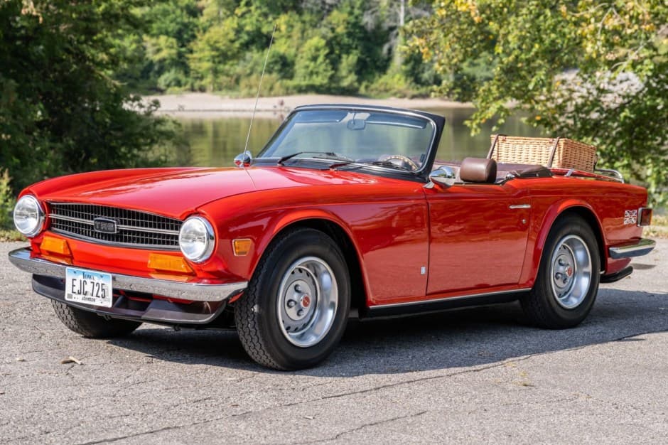 1973 Triumph TR6 sold for $52,553