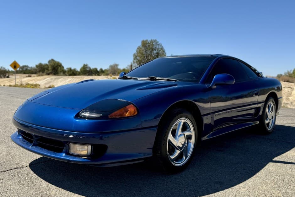1993 Dodge Stealth sold for $12,500