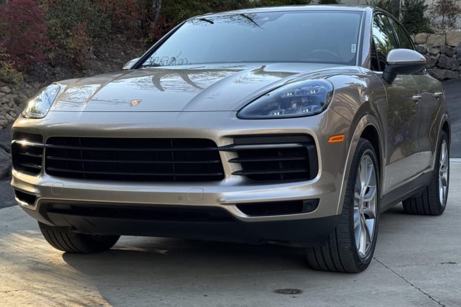 2019 Porsche 9Y0/9Y3 Cayenne (2019-) sold for $41,117
