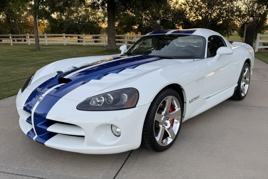 2010 Dodge Viper ZB II (2008-2010) sold for $118,000