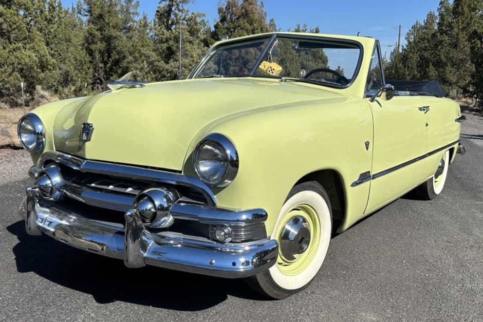 1951 Ford Shoebox sold for $15,000