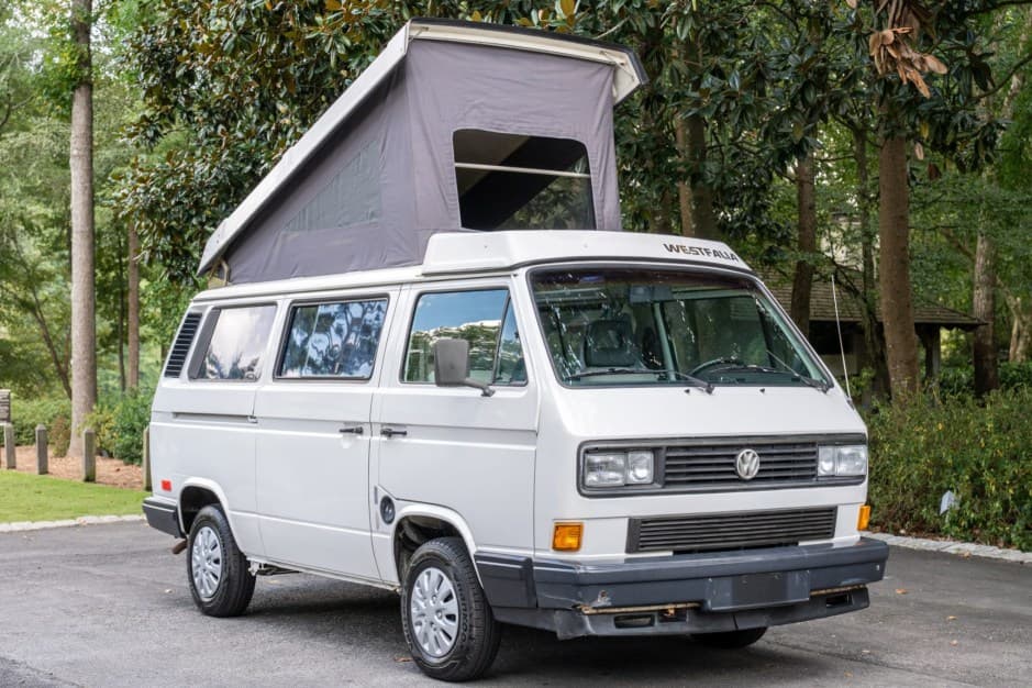 1989 Volkswagen Vanagon sold for $9,500