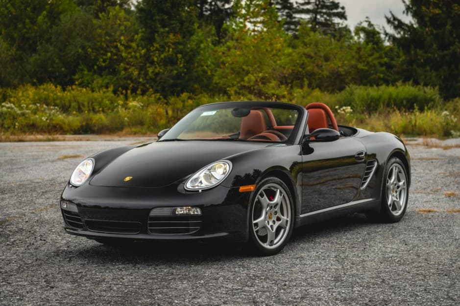2005 Porsche 987 Boxster sold for $34,000