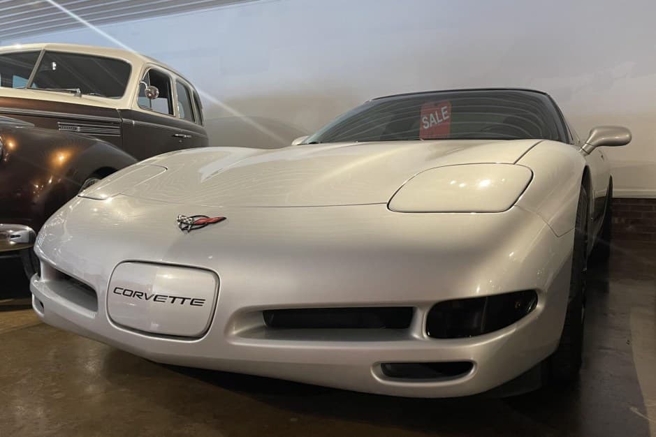 1999 Chevrolet Corvette C5 Coupe sold for $8,000