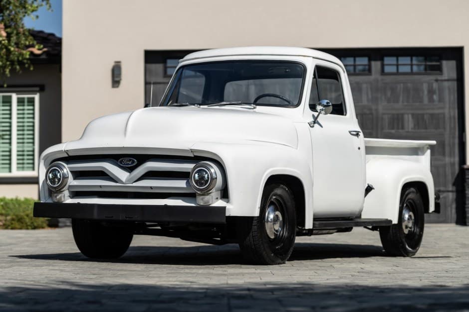 1955 Ford F-Series 1953-1956 sold for $17,000
