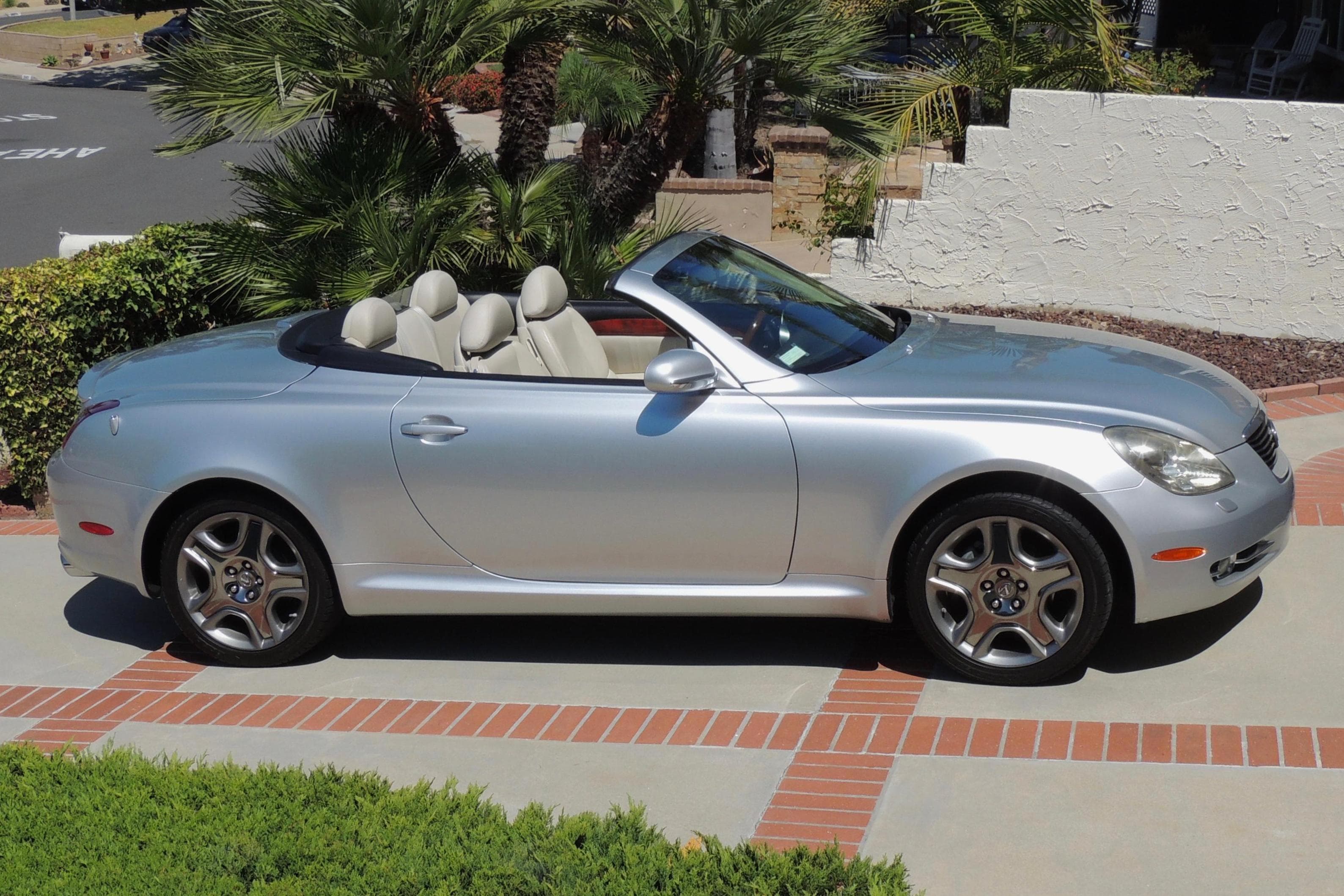 2007 Lexus SC sold for $14,050
