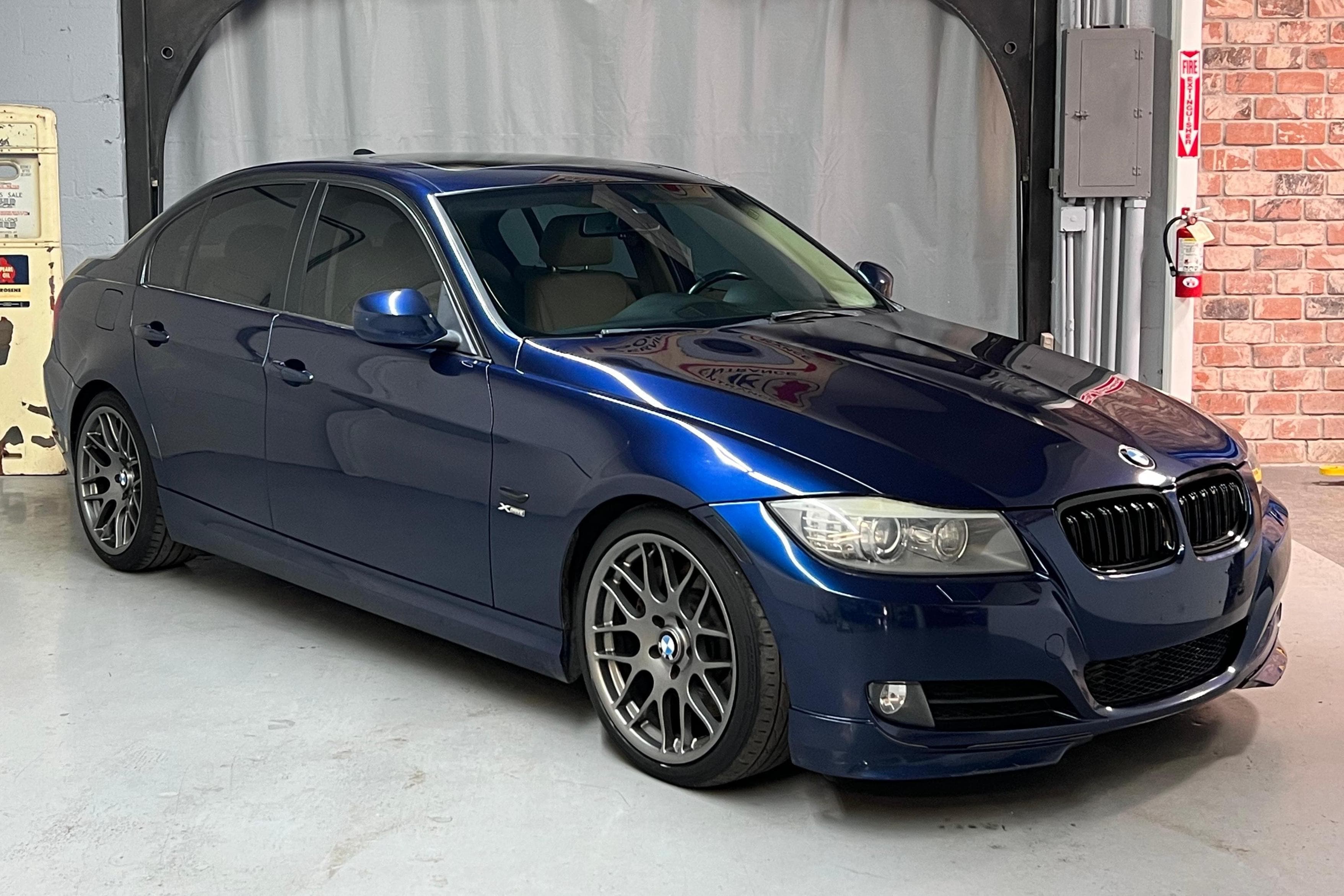 2011 BMW 3 Series sold for $8,650