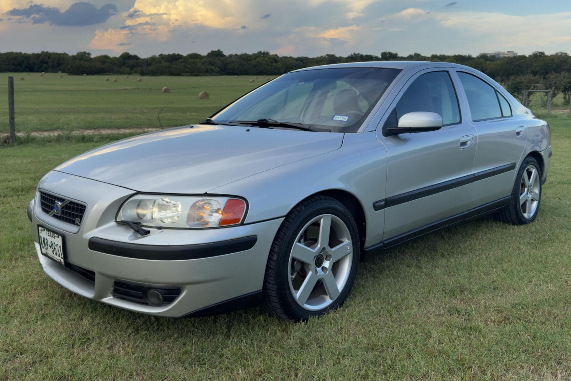 2004 Volvo S60 sold for $4,200