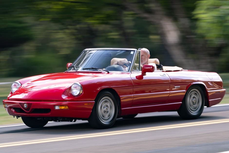 1991 Alfa Romeo 105/115 Spider Series 4 sold for $13,525
