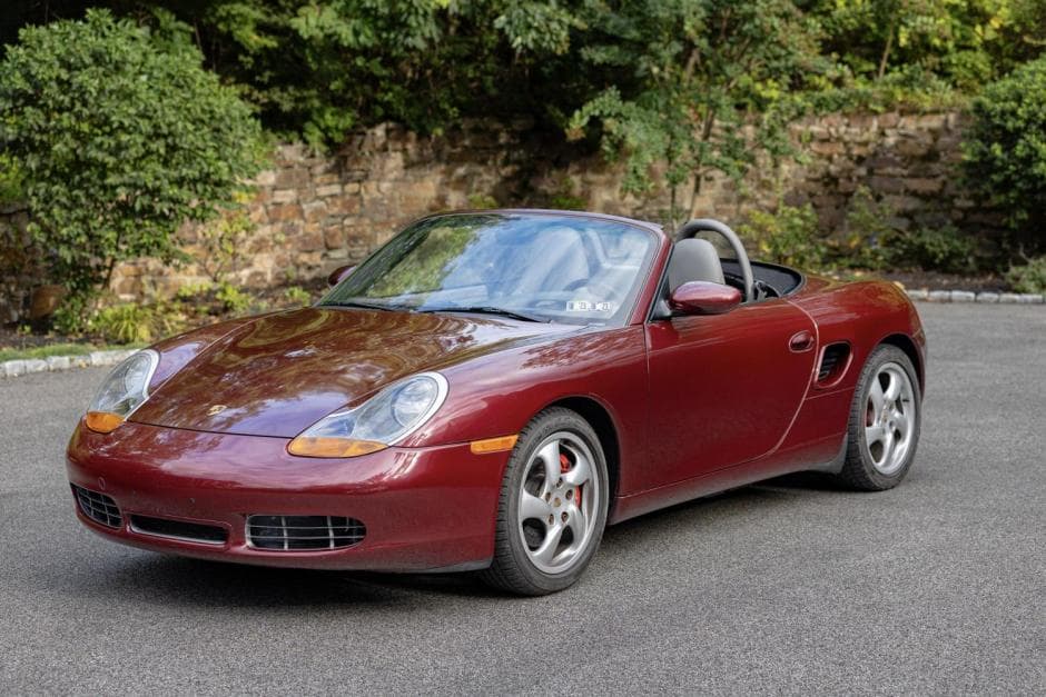 2000 Porsche 986 Boxster sold for $11,000