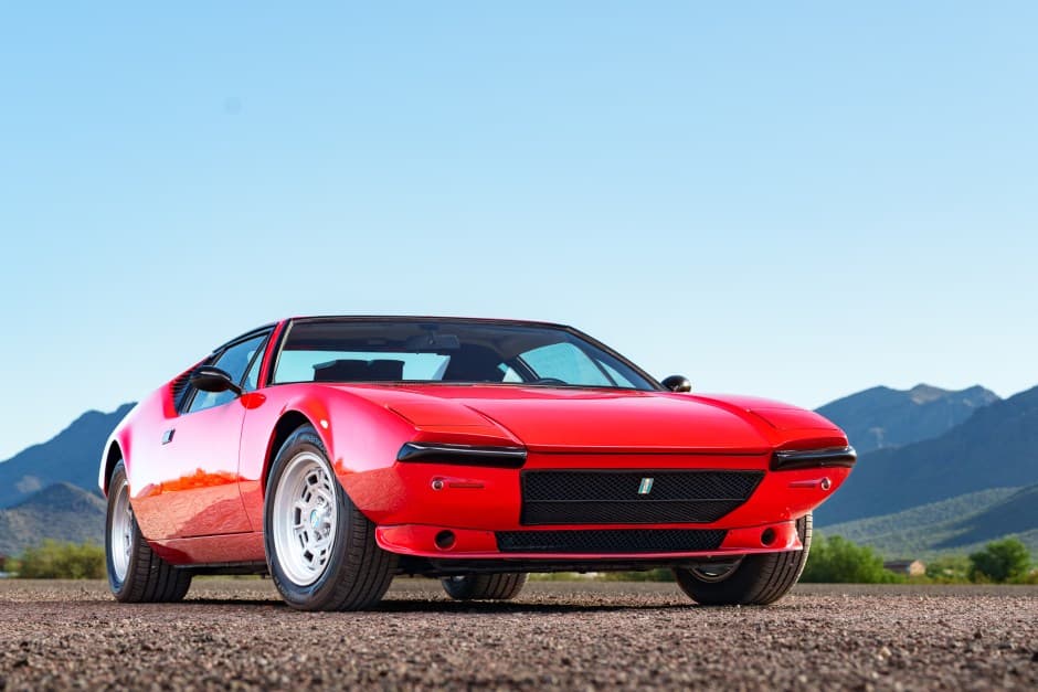 1973 DeTomaso Pantera sold for $111,000