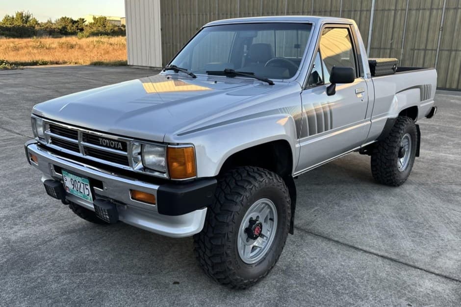1987 Toyota Pickup (N50/N60/N70 1984-1988) sold for $16,500