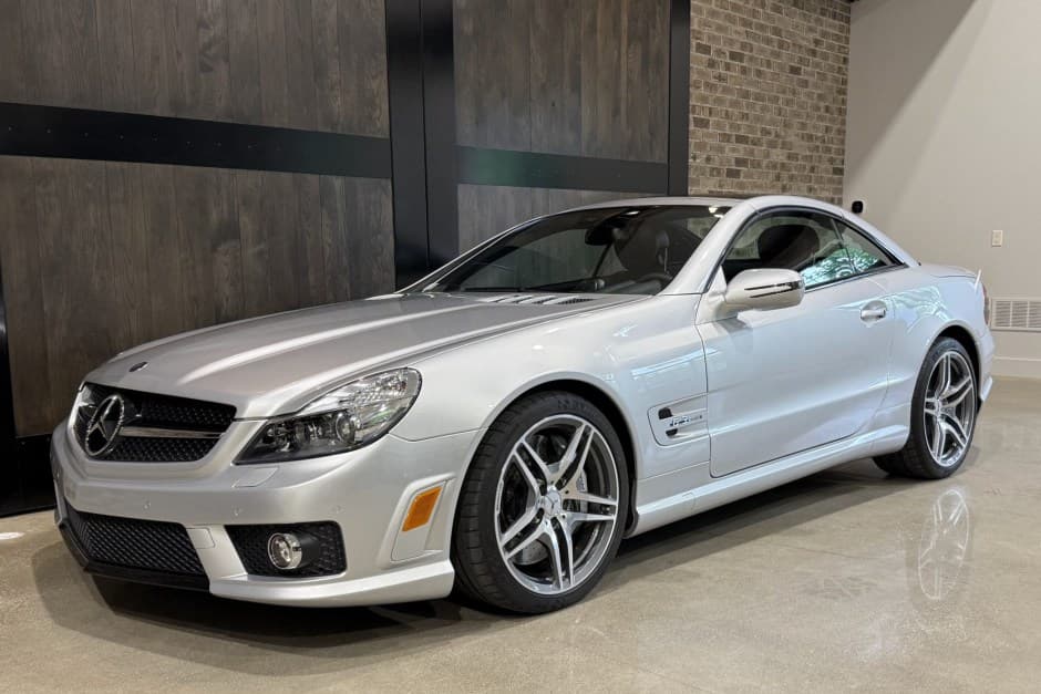 2009 Mercedes-Benz R230 SL sold for $50,000