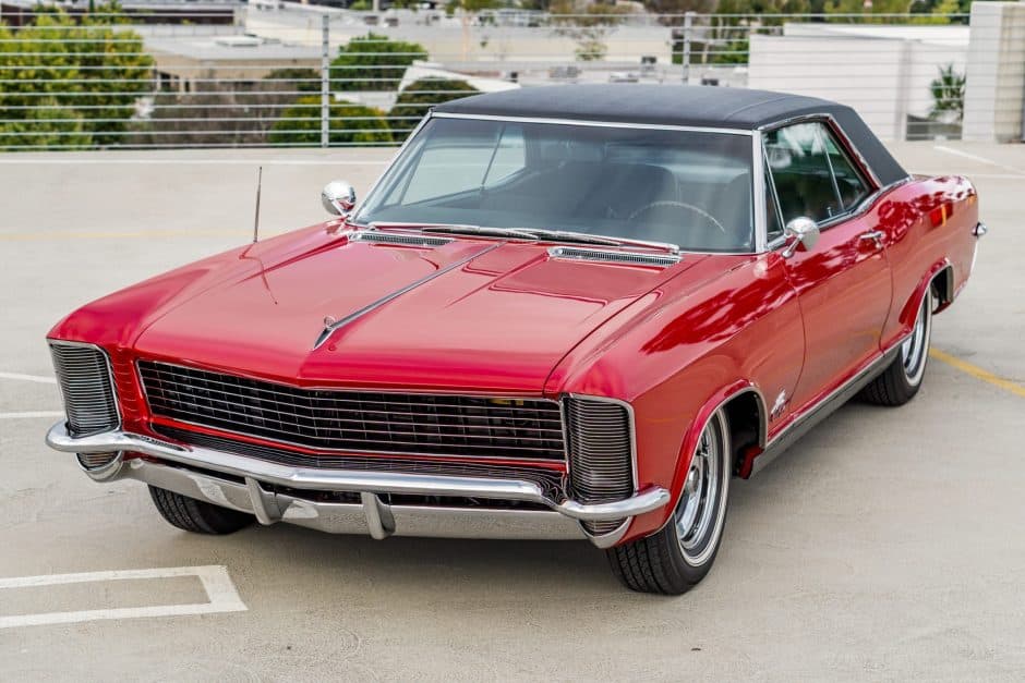 1965 Buick Riviera sold for $141,000
