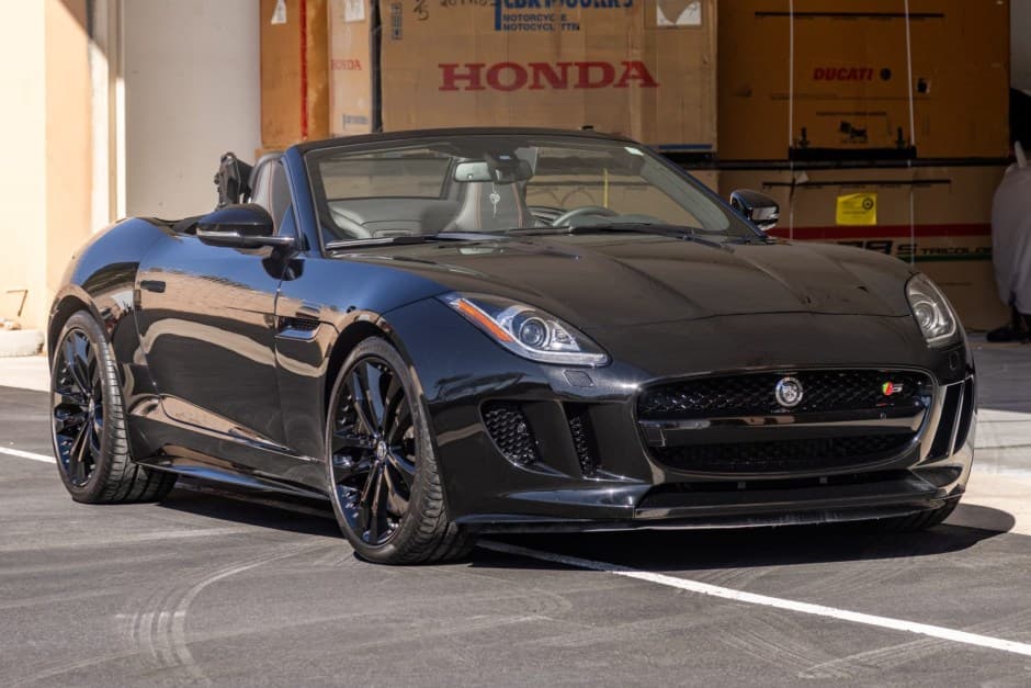 2014 Jaguar F-Type sold for $42,750
