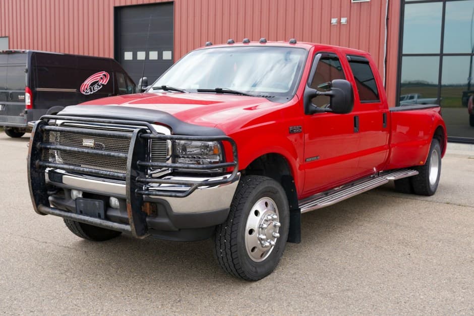 2001 Ford Super Duty 1999-2007 sold for $10,250