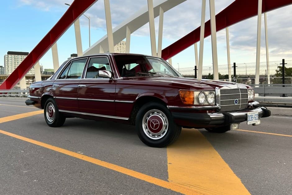 1976 Mercedes-Benz W116 S-Class sold for $3,600