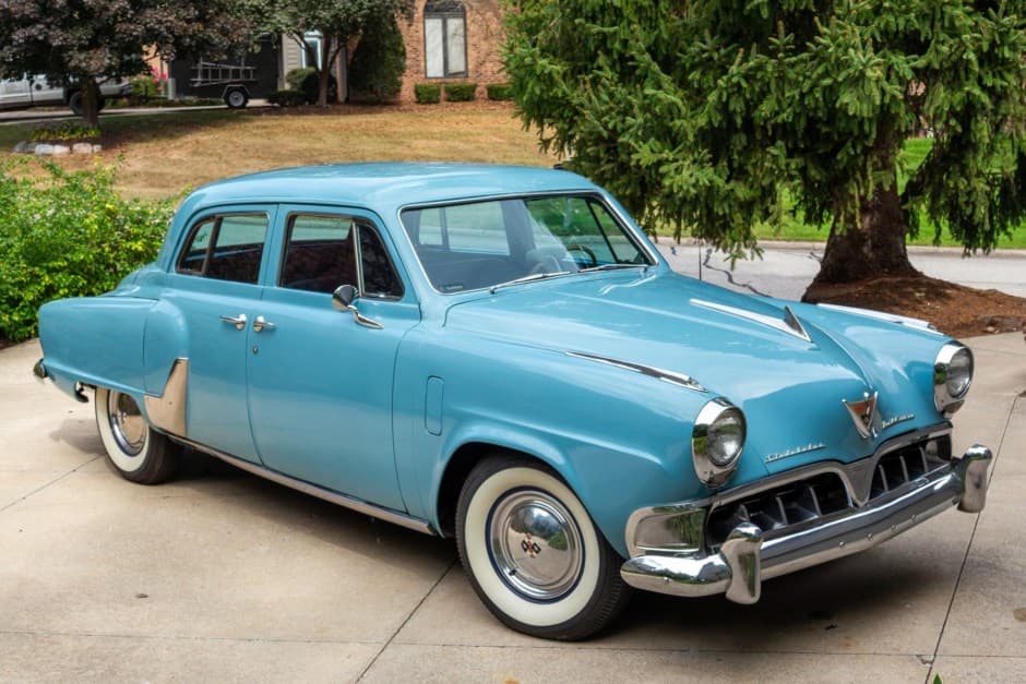 1952 Studebaker Commander sold for $12,500